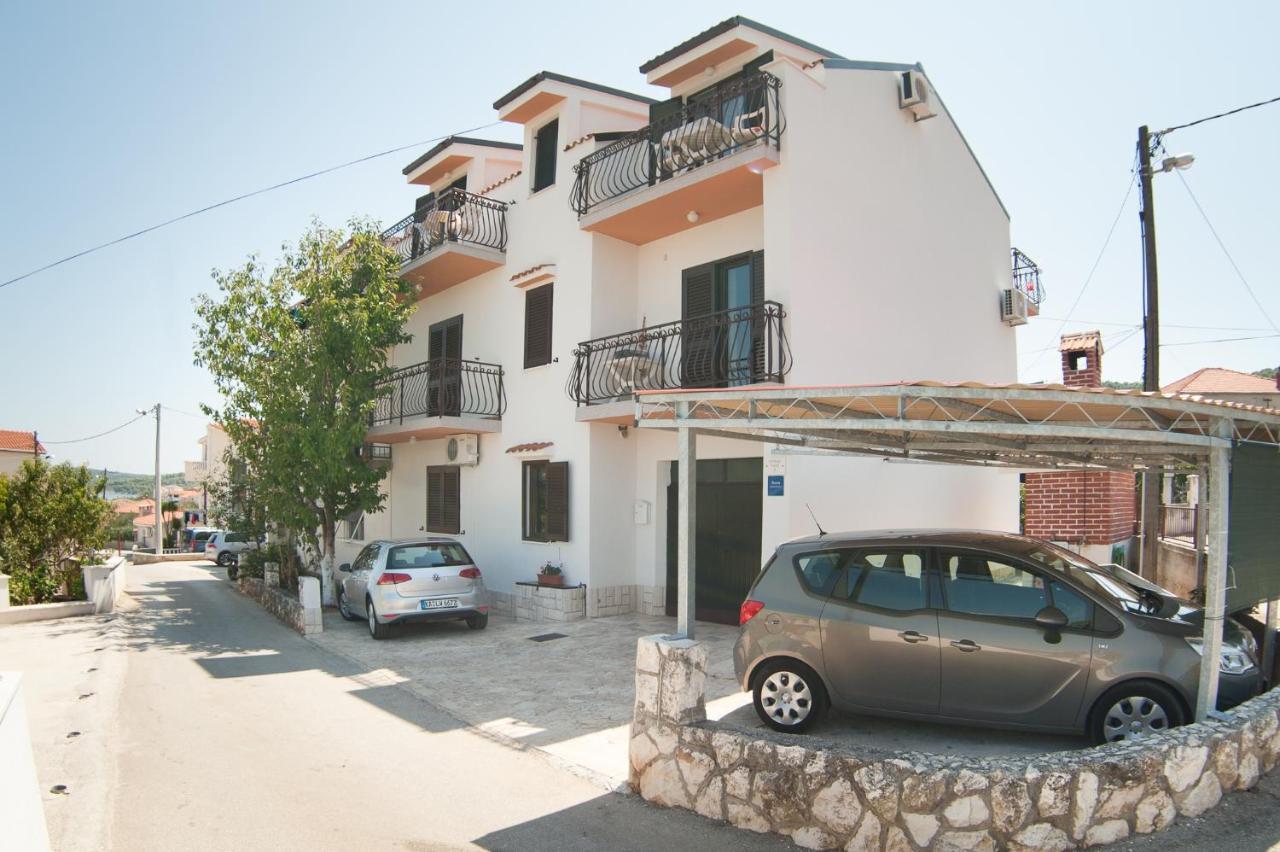 Apartments By The Sea Slatine, Ciovo - 12176 Exterior photo