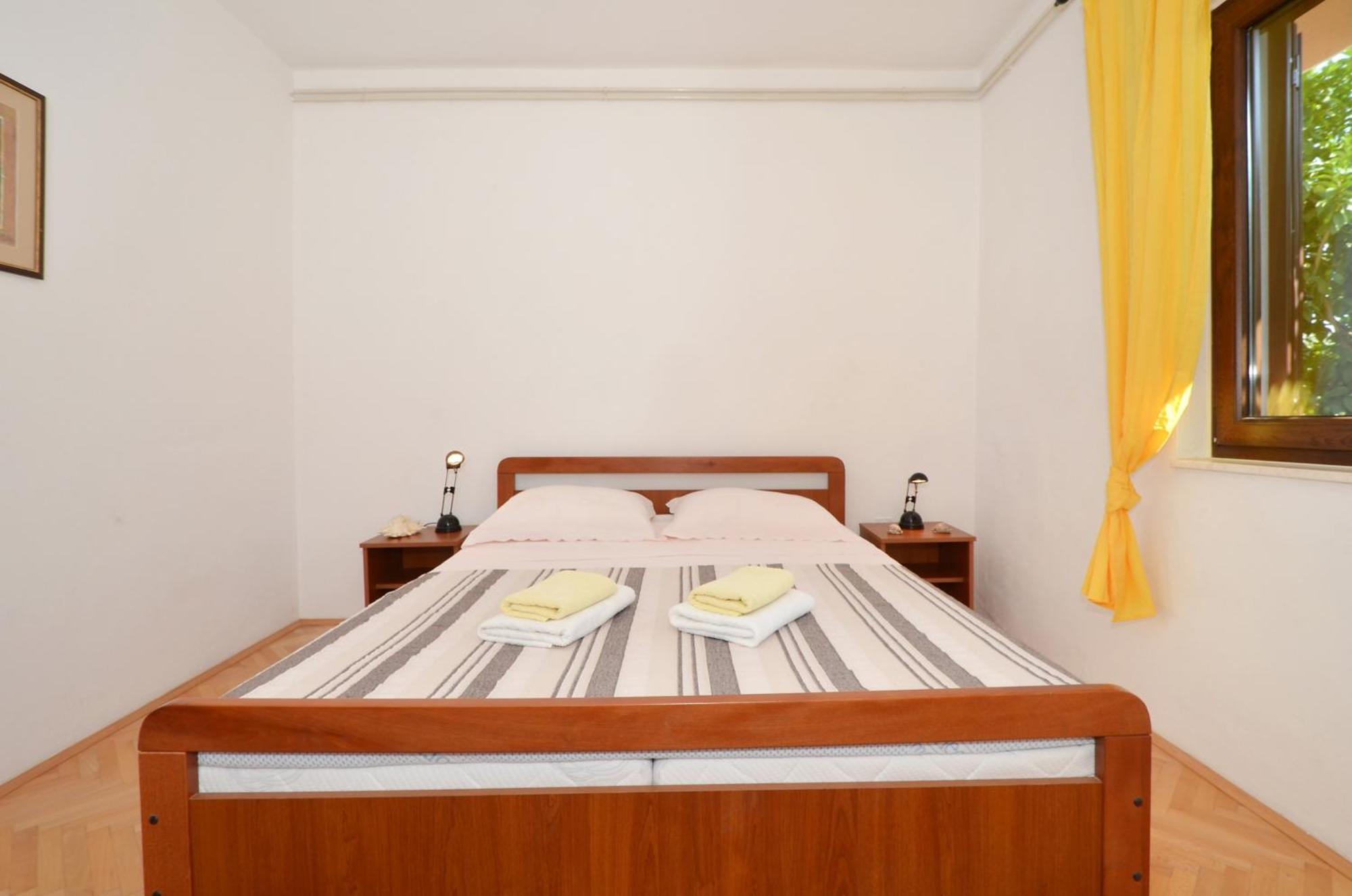 Apartments By The Sea Slatine, Ciovo - 12176 Room photo