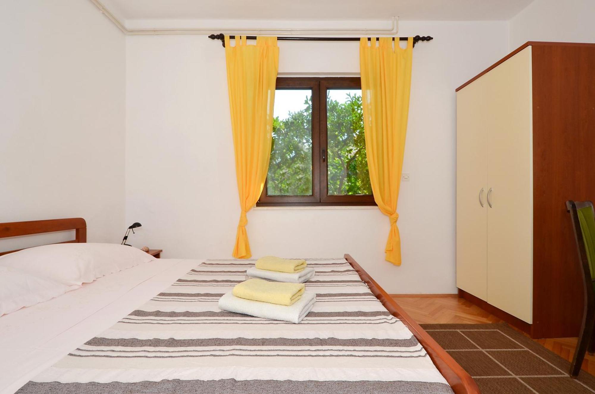 Apartments By The Sea Slatine, Ciovo - 12176 Room photo